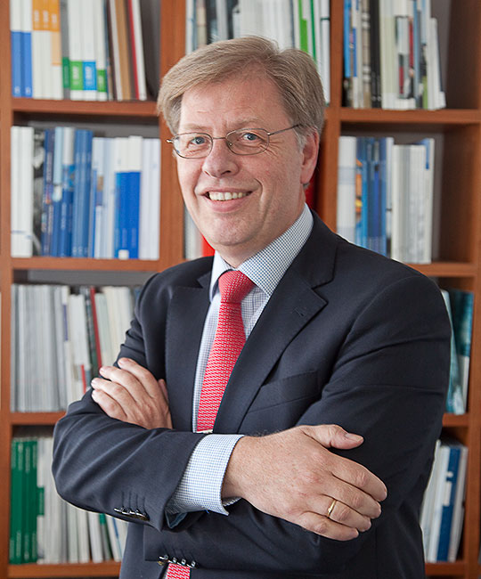 Peter Schneider Portrait Peter Schneider